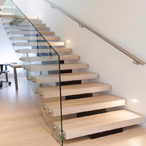 Glass staircase railing installation in Muscat and Sohar Oman 1 - تركيب درابزين درج زجاجي… – glass railing and balustrade installation – Al…
