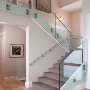 Glass staircase railing installation in Muscat and Sohar Oman 14 - تركيب درابزين درج زجاج… – glass railing and balustrade installation – Al…